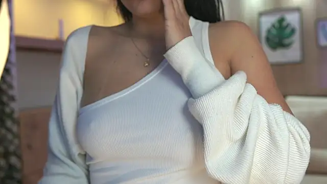 Snapshot of sarabelmont chatting on 27, 9, 2025 sarabelmont online show from 27, 9, 2025