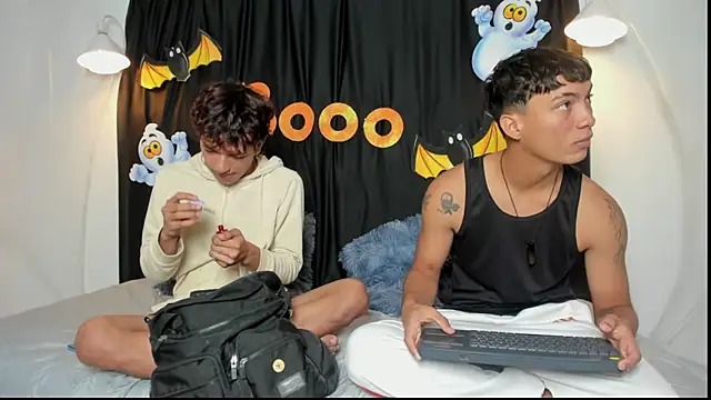 maicol cum23 online show from 21, 10, 2025