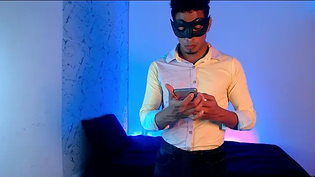 Snapshot of lorian_vikel chatting on 1, 2, 2026 lorian vikel online show from 1, 2, 2026