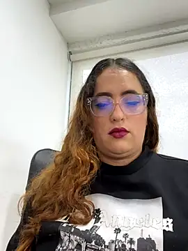 Snapshot of SussanMillerr_ chatting on 27, 9, 2025 SussanMillerr online show from 27, 9, 2025