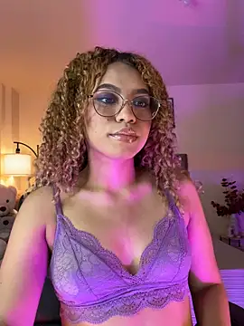 Snapshot of OxanaFedorova1- chatting on 1, 3, 2026 OxanaFedorova1- online show from 1, 3, 2026