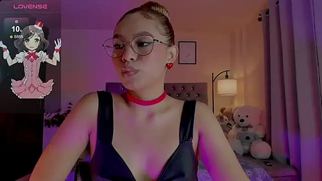 Snapshot of OxanaFedorova1- chatting on 7, 5, 2026 OxanaFedorova1- online show from 7, 5, 2026