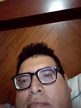 Santiagoqro85 online show from 4, 10, 2025