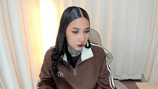 Anaya olyx online show from 9, 10, 2025