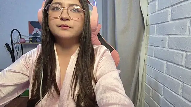 Snapshot of valentinauwu chatting on 31, 3, 2026 valentinauwu online show from 31, 3, 2026