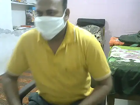 Snapshot of Famit025 chatting on 10, 2, 2026 Famit025 online show from 10, 2, 2026