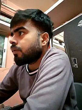 soniriyaa010101 online show from 2, 12, 2025