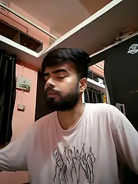 Snapshot of soniriyaa010101 chatting on 20, 4, 2026 soniriyaa010101 online show from 20, 4, 2026