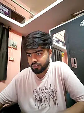Snapshot of soniriyaa010101 chatting on 31, 5, 2026 soniriyaa010101 online show from 31, 5, 2026