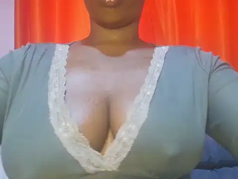 Snapshot of mzozoyi chatting on 13, 4, 2026 mzozoyi online show from 13, 4, 2026