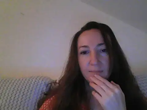 Snapshot of Valessya chatting on 3, 5, 2026 Valessya online show from 3, 5, 2026