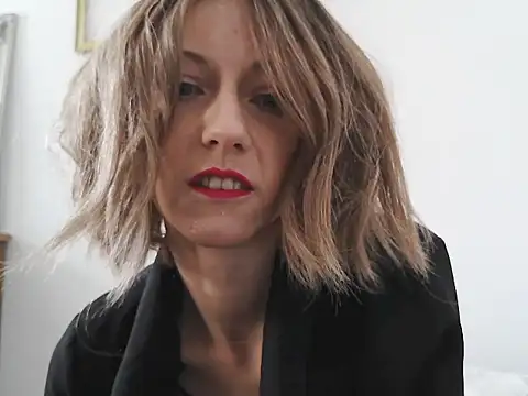 MadMadelin online show from 28, 10, 2025