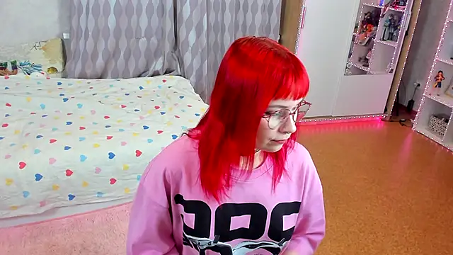 Snapshot of Margot_Berry chatting on 8, 10, 2025 Margot Berry online show from 8, 10, 2025