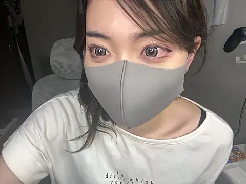 Snapshot of naginagisan chatting on 24, 7, 2026 naginagisan online show from 24, 7, 2026