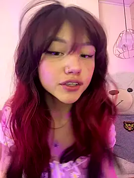 april bennett online show from 17, 9, 2025