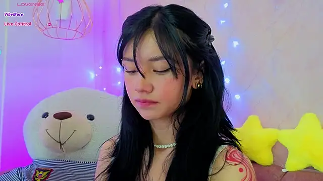 april bennett online show from 27, 3, 2026