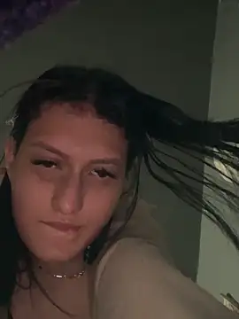 Caroline daring online show from 4, 4, 2026