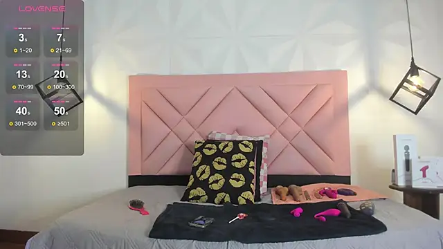Snapshot of Caroline_daring chatting on 31, 5, 2026 Caroline daring online show from 31, 5, 2026