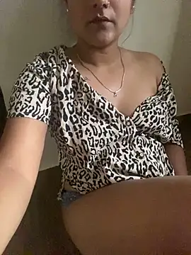 Snapshot of Varonicababy chatting on 25, 10, 2025 Varonicababy online show from 25, 10, 2025