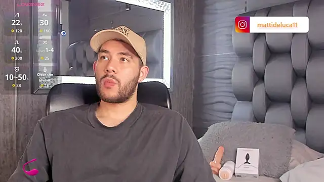 Snapshot of matti_de_lucaa chatting on 3, 11, 2025 matti de lucaa online show from 3, 11, 2025