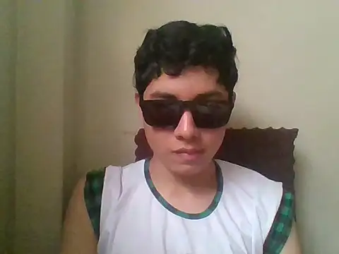 Snapshot of twinkboy593 chatting on 6, 10, 2025 twinkboy593 online show from 6, 10, 2025