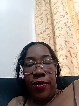 Snapshot of Gracce-Smith chatting on 27, 9, 2025 Gracce-Smith online show from 27, 9, 2025