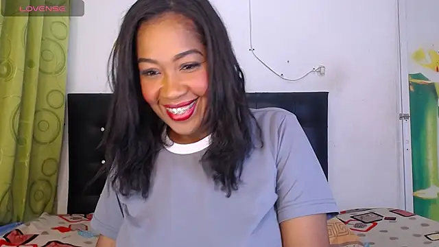 Snapshot of Gracce-Smith chatting on 8, 10, 2025 Gracce-Smith online show from 8, 10, 2025