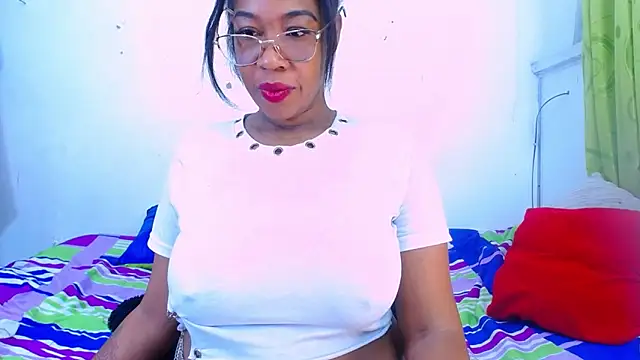 Snapshot of Gracce-Smith chatting on 30, 10, 2025 Gracce-Smith online show from 30, 10, 2025