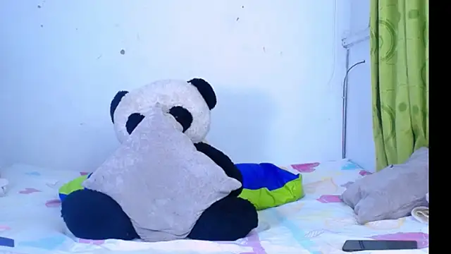 Snapshot of Gracce-Smith chatting on 8, 11, 2025 Gracce-Smith online show from 8, 11, 2025