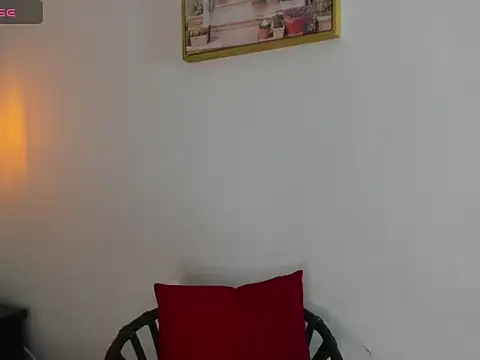 Snapshot of Sofiapassionne chatting on 8, 2, 2026 Sofiapassionne online show from 8, 2, 2026