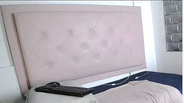 Dulce  Lovee online show from 20, 10, 2025