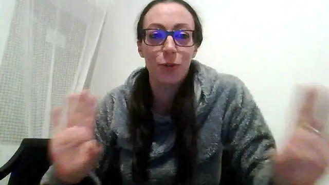 Snapshot of Astrid3 chatting on 17, 12, 2025 Astrid3 online show from 17, 12, 2025