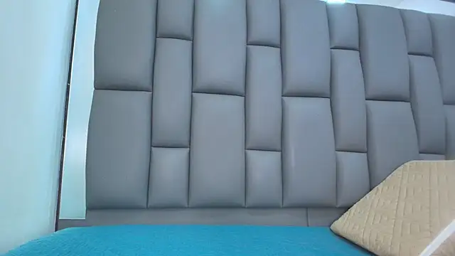 kissme luna online show from 5, 3, 2026