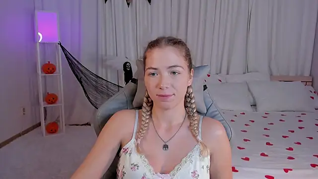 Susan Mimi online show from 31, 10, 2025