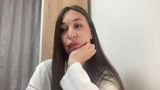 Snapshot of Orvina chatting on 25, 5, 2026 Orvina online show from 25, 5, 2026