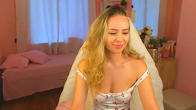 Hloya Mei online show from 28, 9, 2025