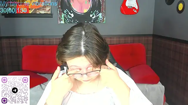 Mila  Cutee online show from 18, 10, 2025