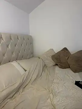 SexySaraxxoo online show from 14, 10, 2025