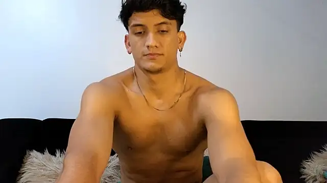 Snapshot of FitBoy_Cris chatting on 22, 7, 2026 FitBoy Cris online show from 22, 7, 2026
