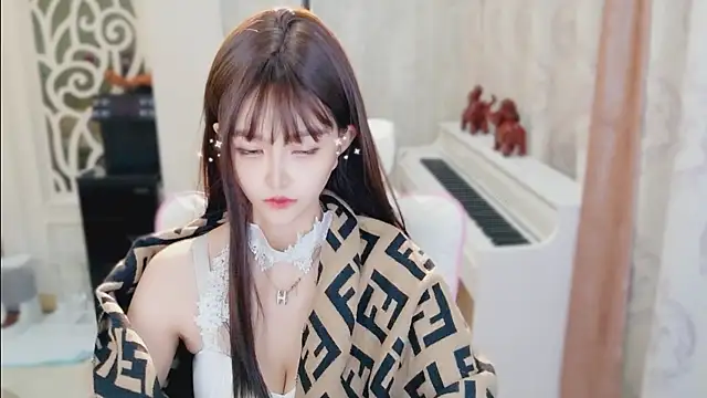 Aurora-77 online show from 24, 10, 2025