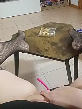 Snapshot of stellasexy chatting on 28, 11, 2025 stellasexy online show from 28, 11, 2025