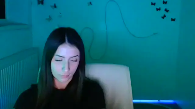 Snapshot of AlisaBubbles chatting on 10, 11, 2025 AlisaBubbles online show from 10, 11, 2025