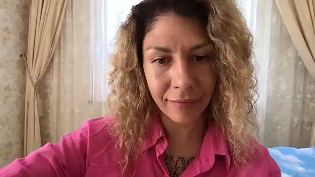 Snapshot of Olyviaa chatting on 12, 7, 2026 Olyviaa online show from 12, 7, 2026