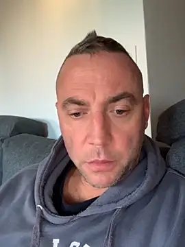 Marronglace1 online show from 17, 11, 2025