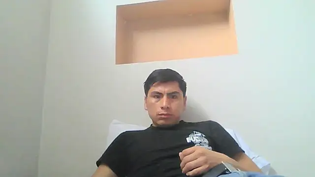 Snapshot of Migueles96 chatting on 19, 10, 2025 Migueles96 online show from 19, 10, 2025