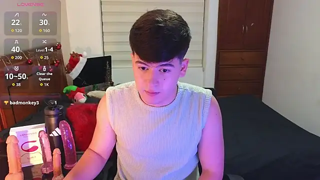 tightncuteass online show from 4, 12, 2025