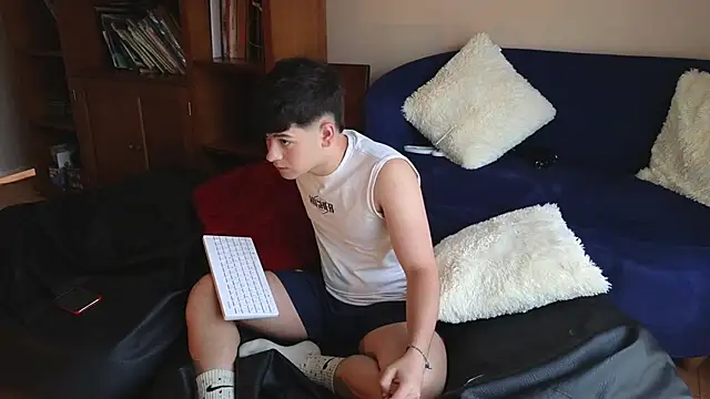 tightncuteass online show from 3, 3, 2026