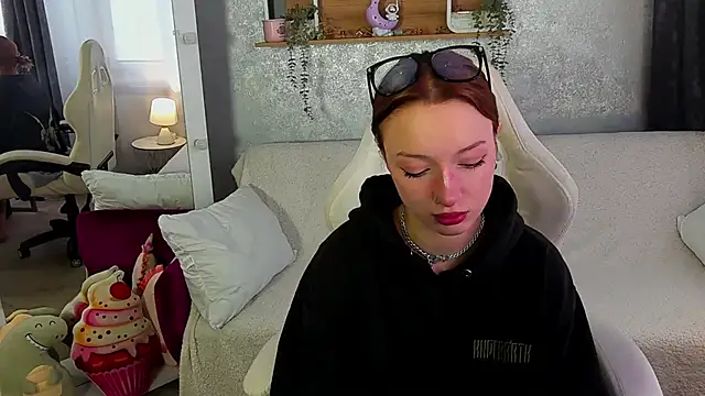 FoxyMayy online show from 1, 10, 2025