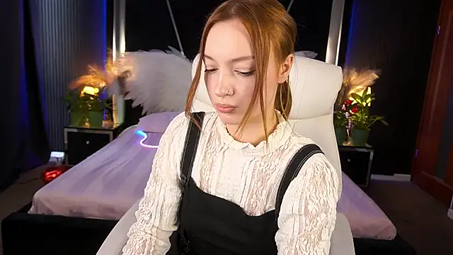 FoxyMayy online show from 4, 6, 2026