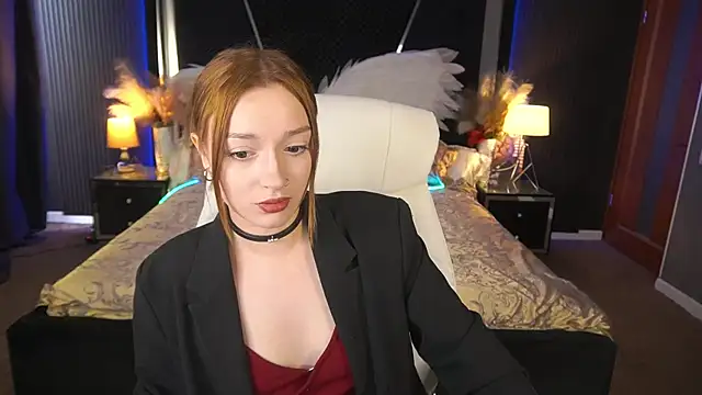 Snapshot of FoxyMayy chatting on 4, 7, 2026 FoxyMayy online show from 4, 7, 2026